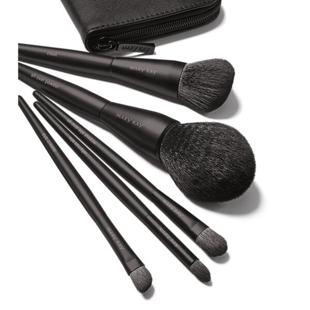 Mary Kay Sleek Black Brush Collection